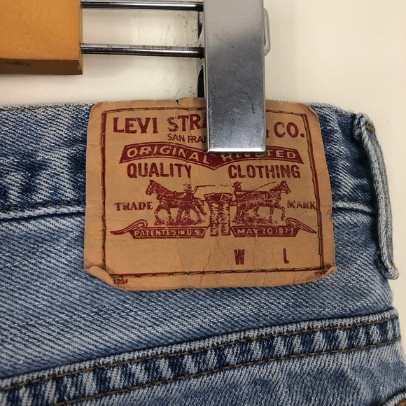 Vintage Levi’s Cut Off Distressed Shorts Sz 30 - Picture 6 of 10